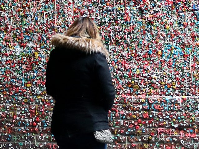 Gum wall