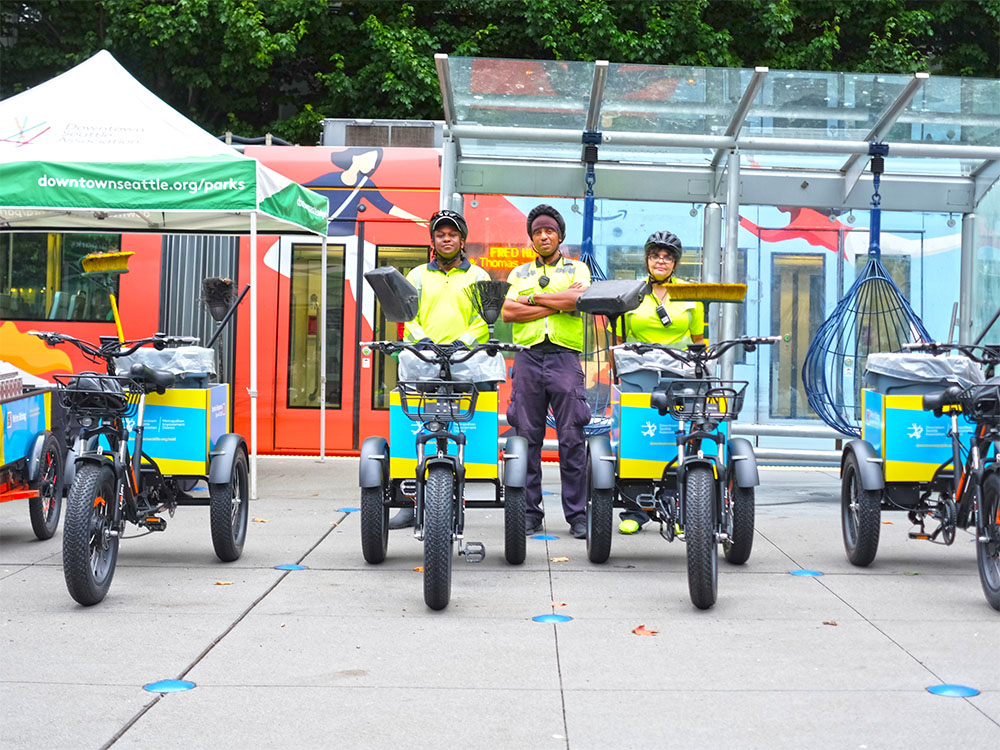 Clean Team and new trikes