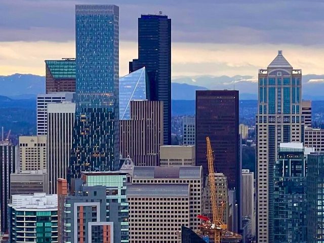 Downtown Seattle skyline: buildings and mountains