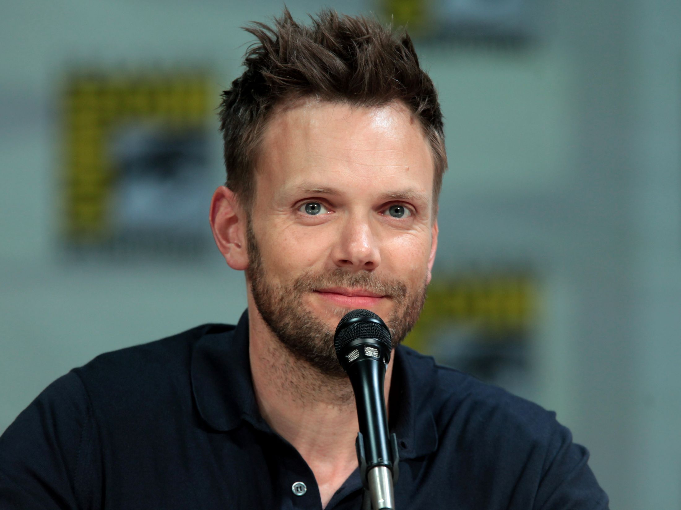 Actor and comedian Joel McHale speaks during Comic Con in San Diego.