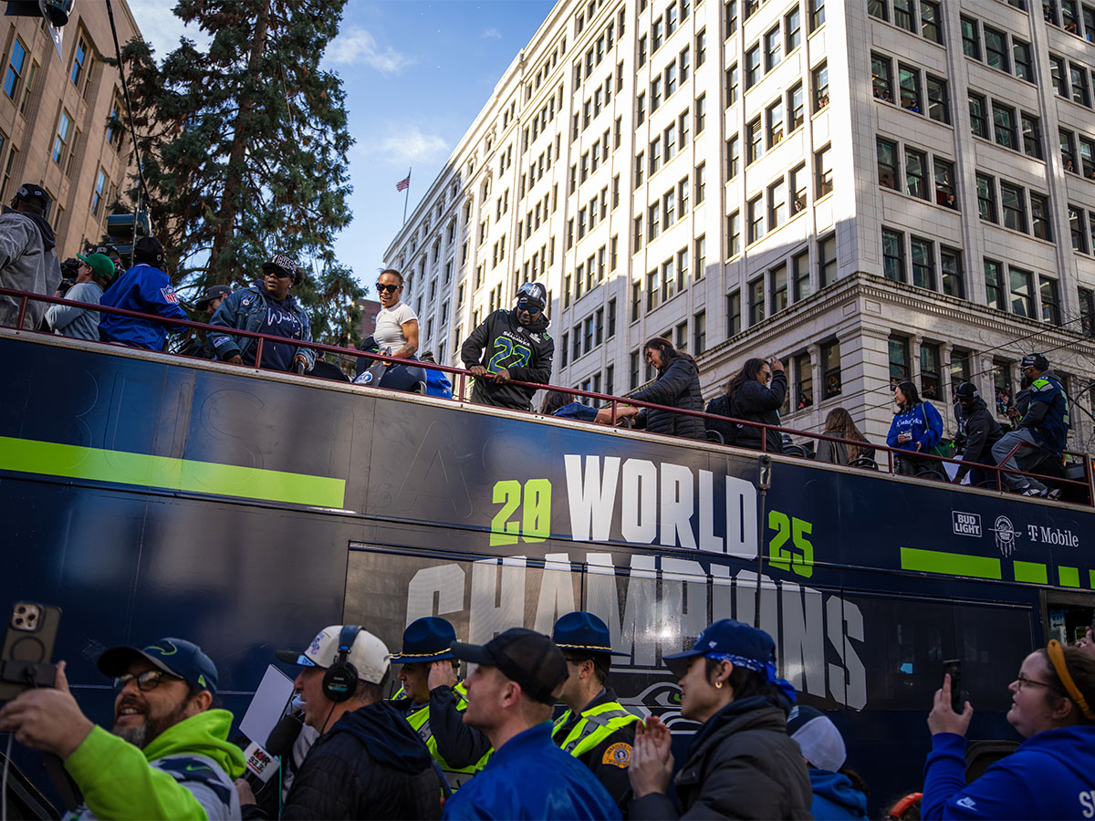 Seahawks parade and fans